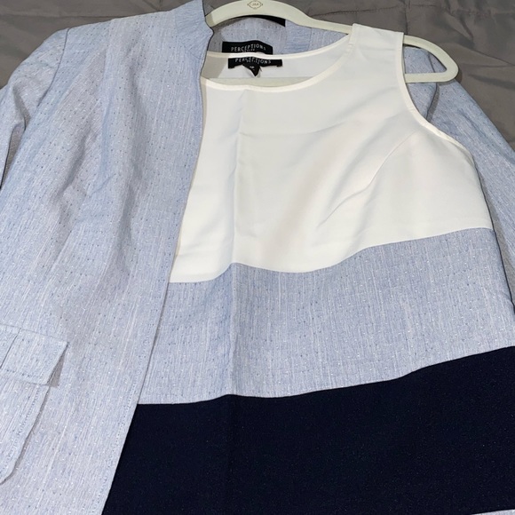 Perceptions 2 piece - Picture 2 of 7